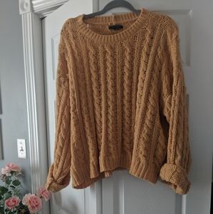 American Eagle yellow sweater